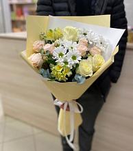 Букет цветов из:  Альстромерии, Розы и Хризантемы в Курджиново