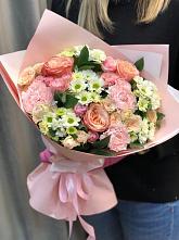 Букет цветов из:  Гвоздики, Розы и Хризантемы в Курджиново