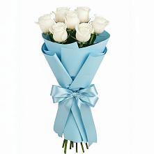 Букет 7 белых роз Проуд в Курджиново