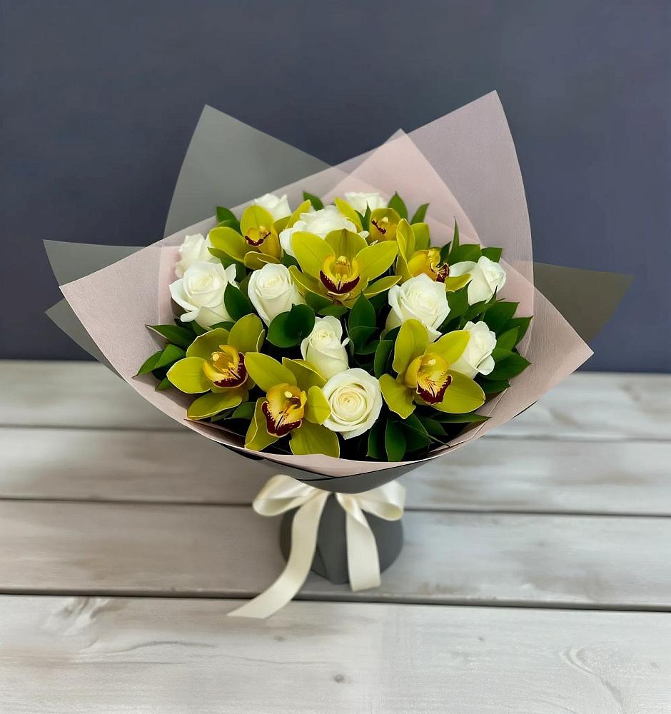 Букет цветов из: Орхидеи и Розы в Курджиново