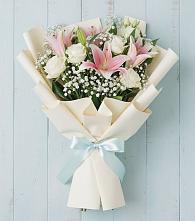 Букет цветов из:  Лилии в Курджиново