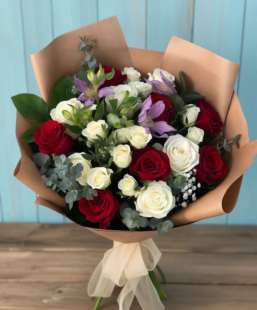 Букет цветов из: Розы и Альстромерии в Курджиново